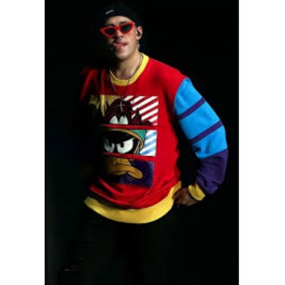 FTW Taz, Marvin the Martian &  Daffy Cartoon Multi Color Long Sleeve Men Sweater - Picture 1 of 8